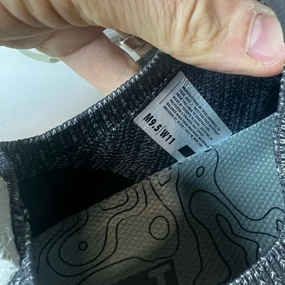 TRUE Linkswear Performance Knit Sneaker Size 9.5 All Day Knit Sneakers EUC - Picture 12 of 13